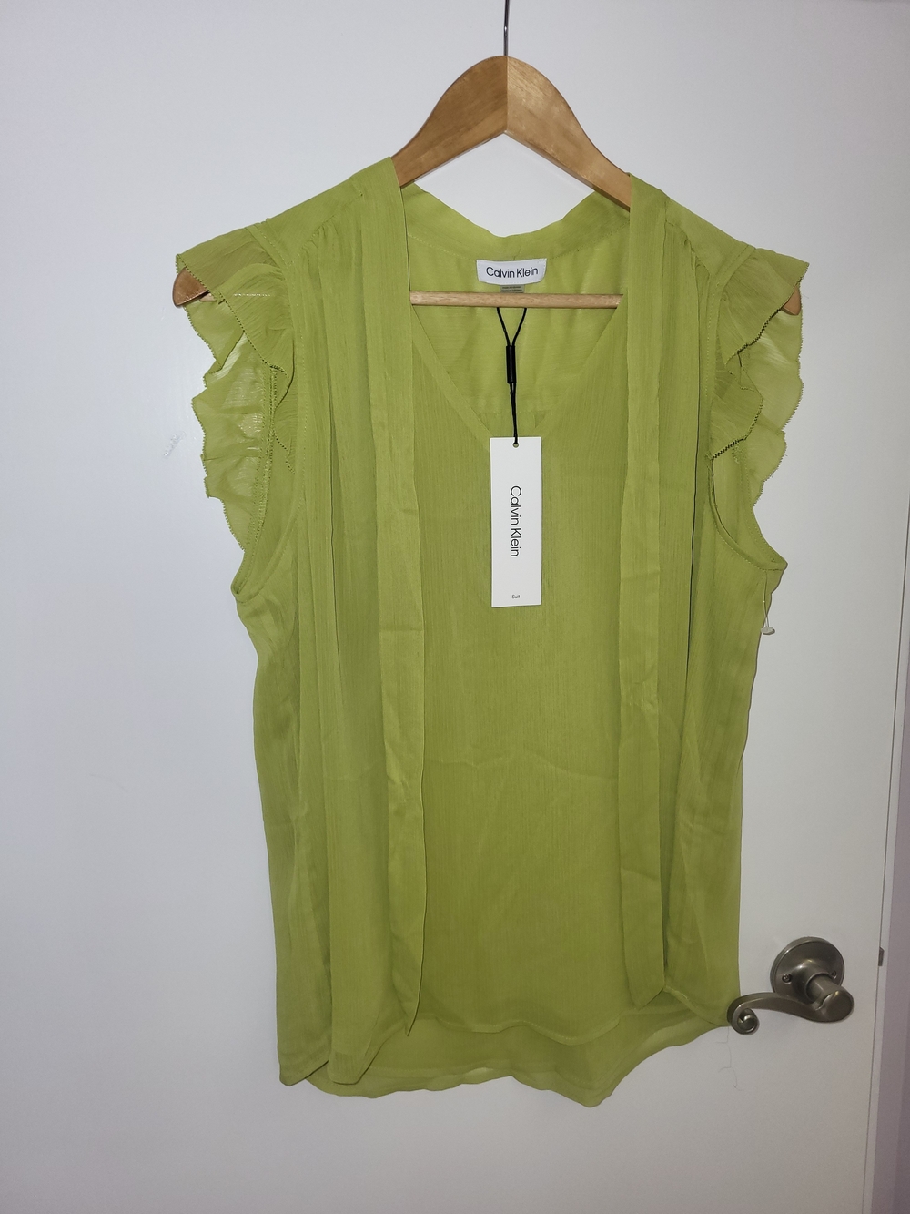 Calvin Klein Women’s Chartreuse Green Flutter Sleeve V-Neck Blouse - Picture 3 of 13